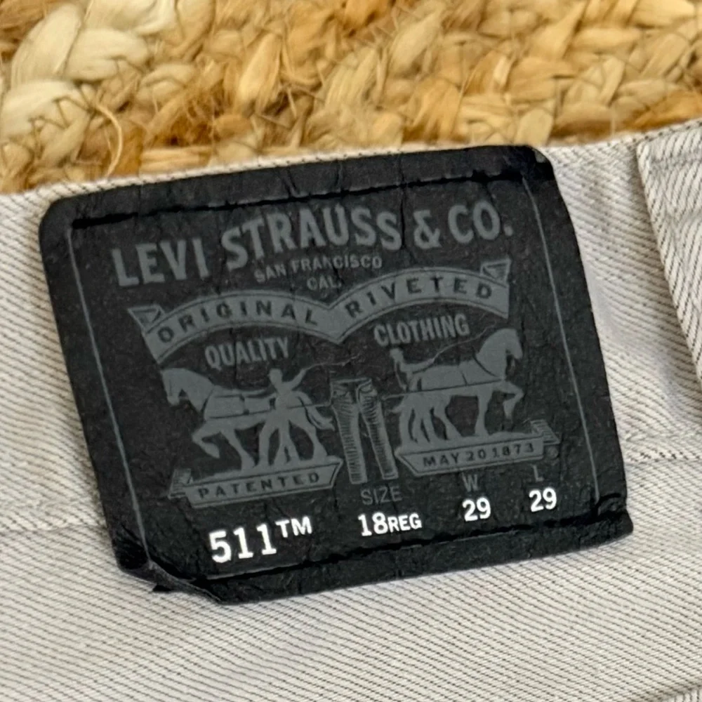 🌾 Levi's 511 Slim Gray Straight Jeans Classic Comfort LIKE NEW‎